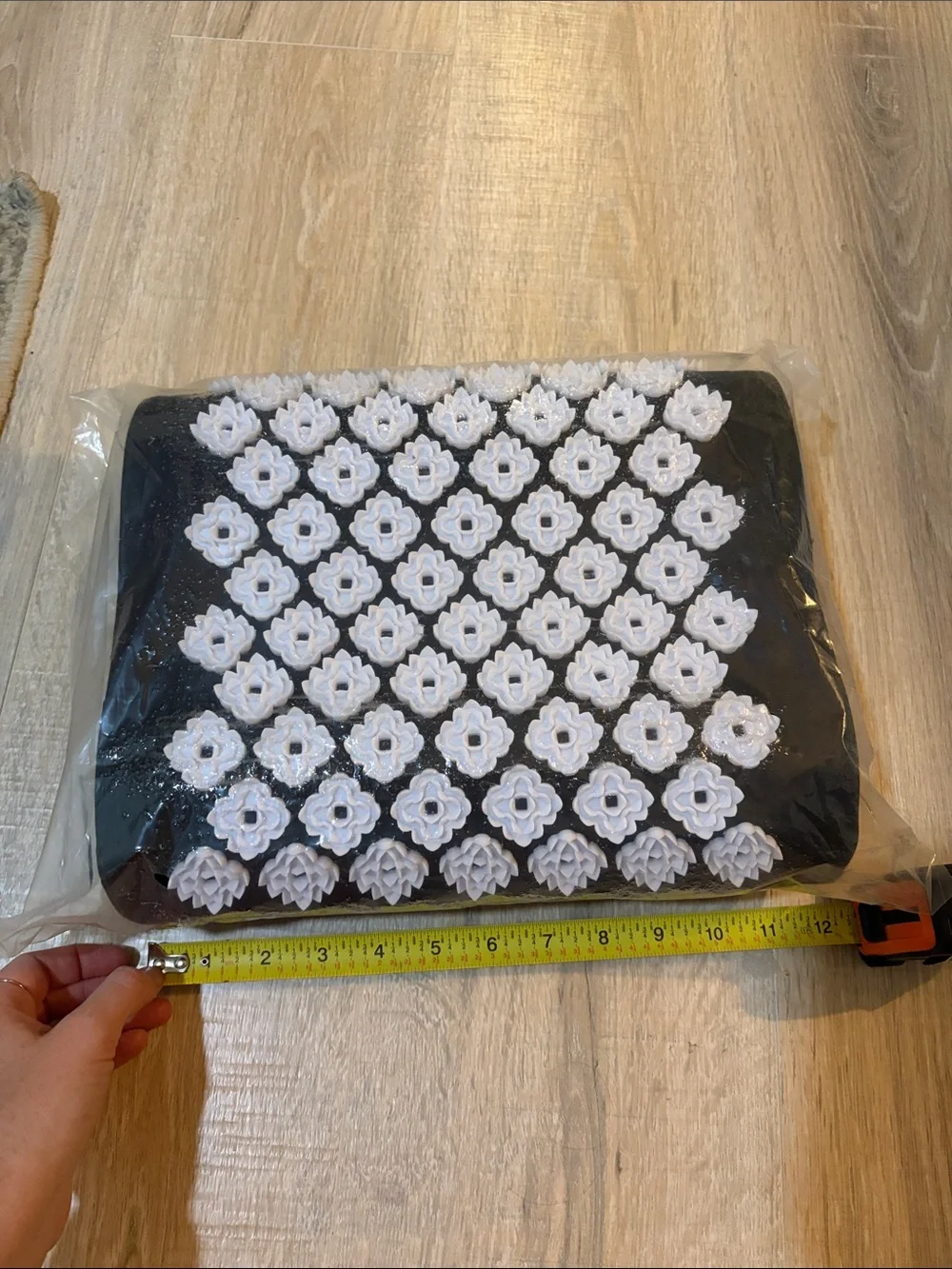 Black Acupressure Pillow with White Massage Nodes - Kanjo